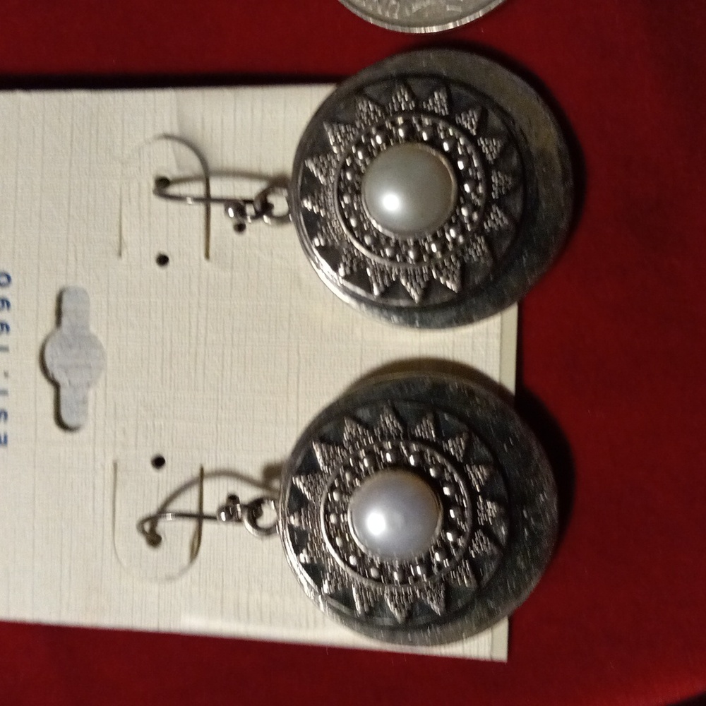 Lucky Brand drop earrings - Picture 4 of 5